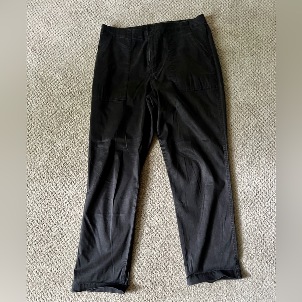 Willow and Clay women’s ankle pants black size medium
